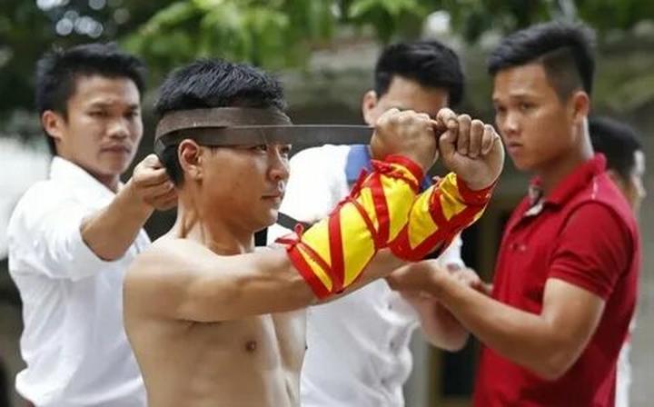 Hotspot Matrix và Đã tìm thấy chiếc quần